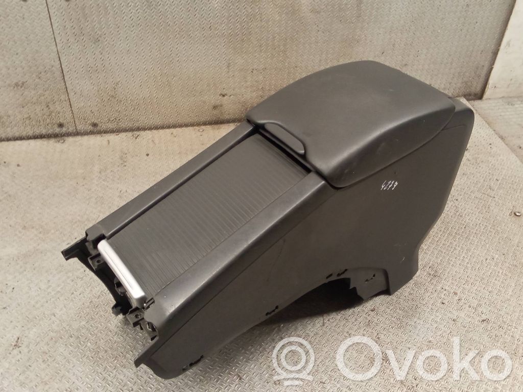 Volvo XC60 Armrest 