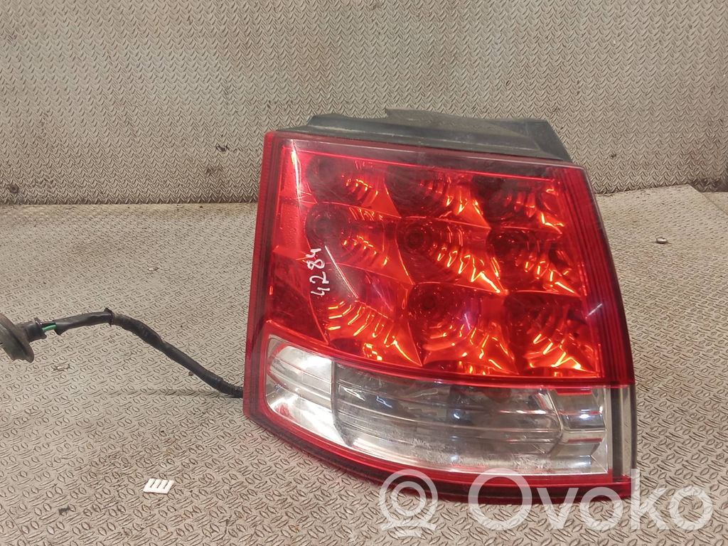 Citroen C-Crosser Feux arrière / postérieurs