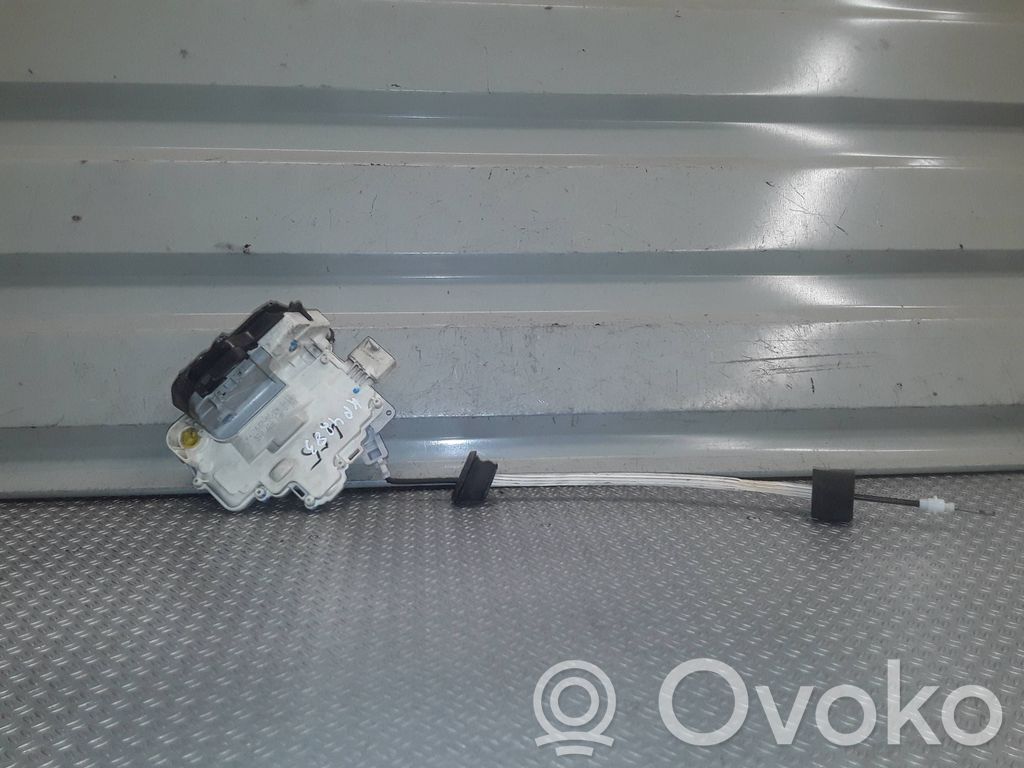 Serrure de porte avant   4F1837015