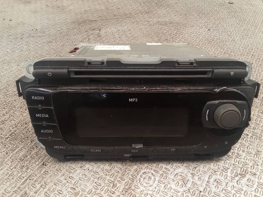 Seat Ibiza IV (6J,6P) Panel / Radioodtwarzacz CD/DVD/GPS 