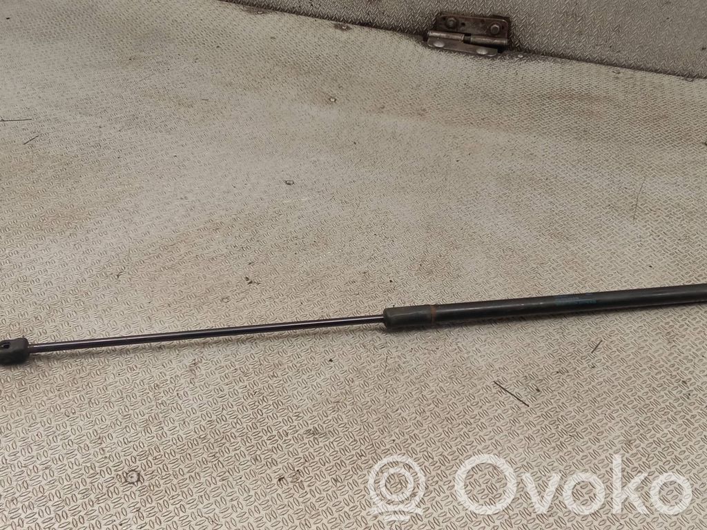 Skoda Superb B6 (3T) Amortizor capotă motor 