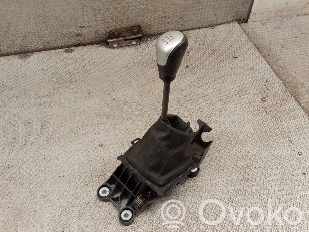 Ford Fiesta Gear shifter/selector 