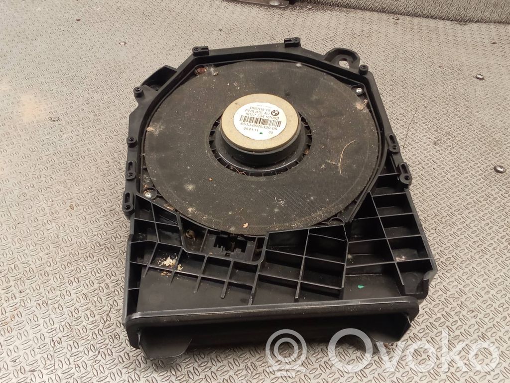 Subwoofer   6925330