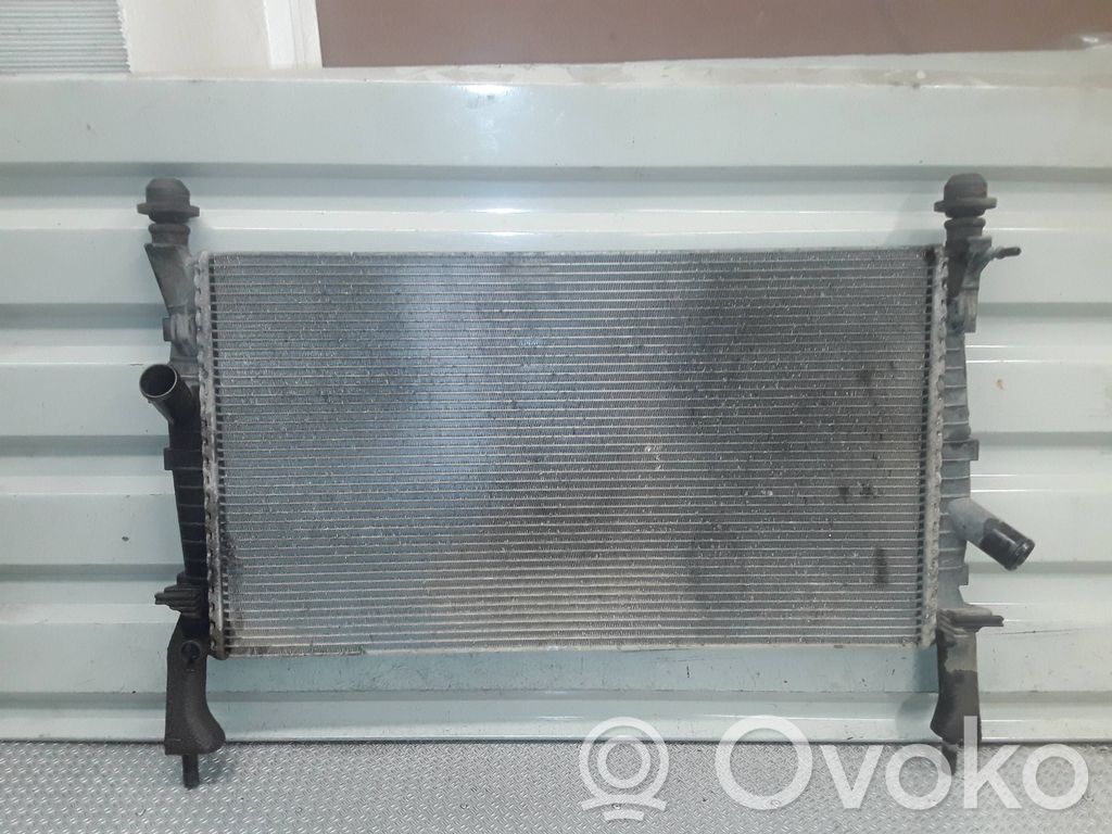 Dzesēšanas šķidruma radiators   6C118005AD