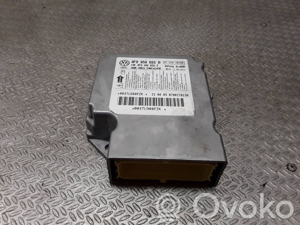 Module de contrôle airbag   4F0959655B