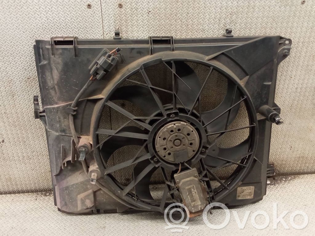 BMW 3 E90 E91 Elektrisks radiatoru ventilators 