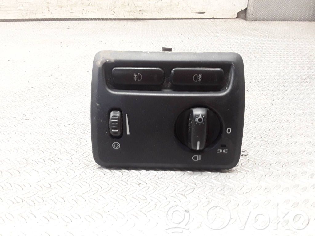Volvo V70 Light switch 
