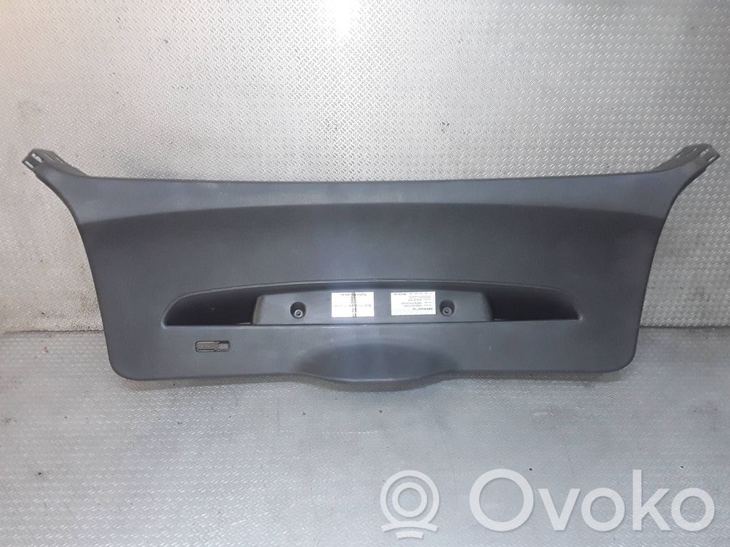 BMW 1 E81 E87 Tailgate/boot lid cover trim 