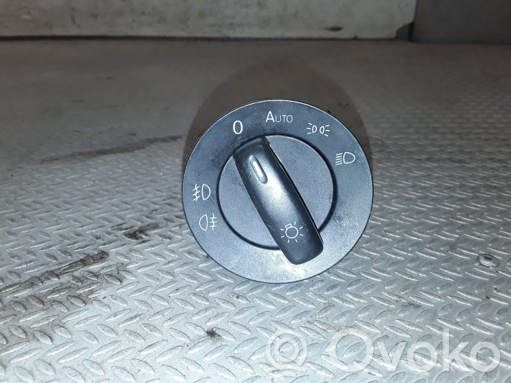 Volkswagen Golf V Interruttore luci 