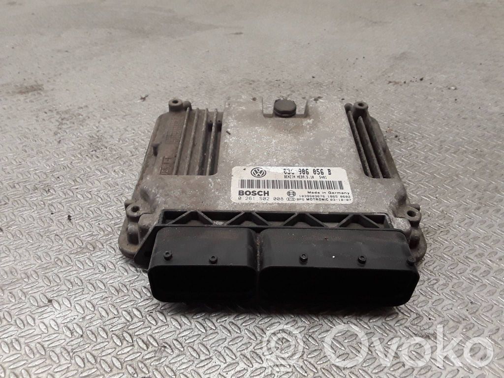 Volkswagen Golf V Engine control unit/module 