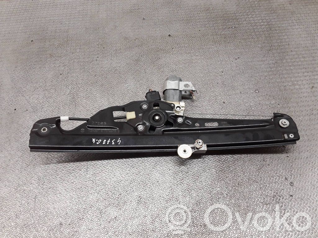 Rear door window regulator with motor   7075673,7034387