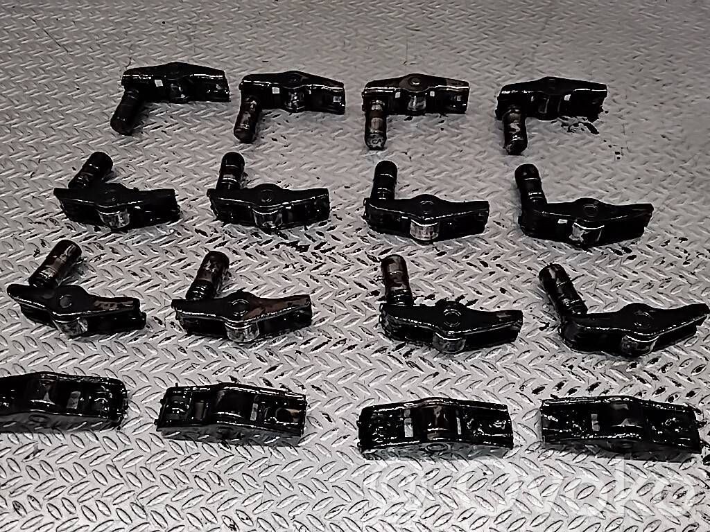 Valve rocker arm