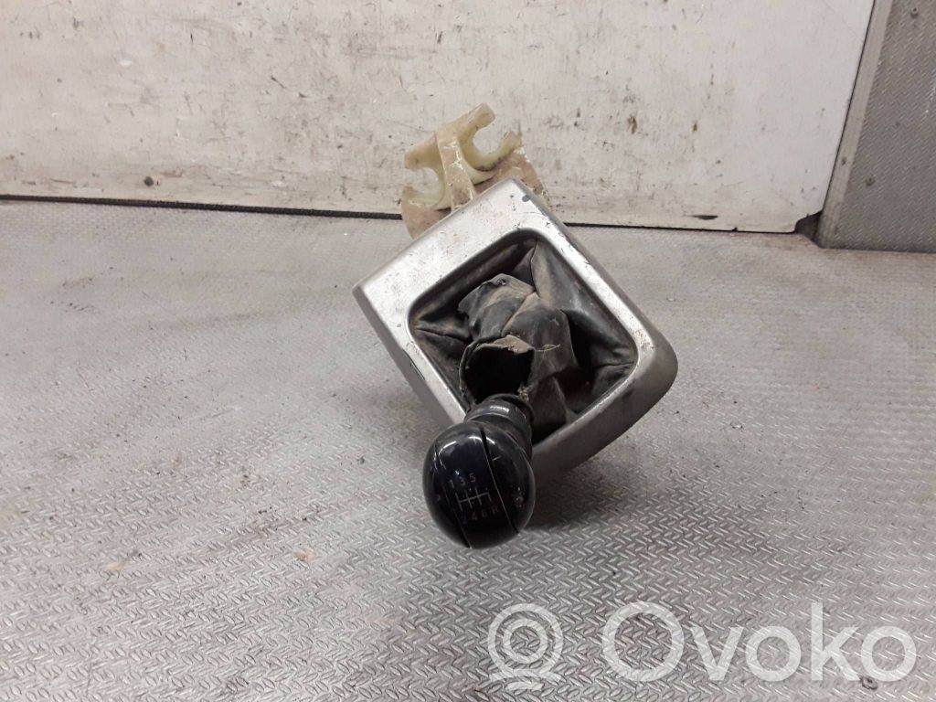 Gear shifter/selector