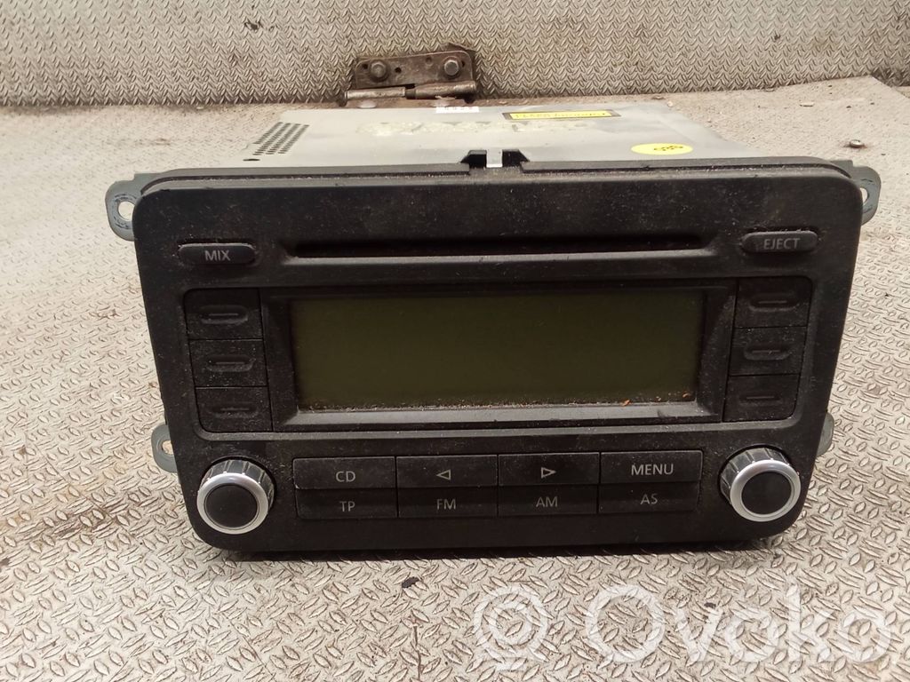 Radio / CD-Player / DVD-Player / Navigation
