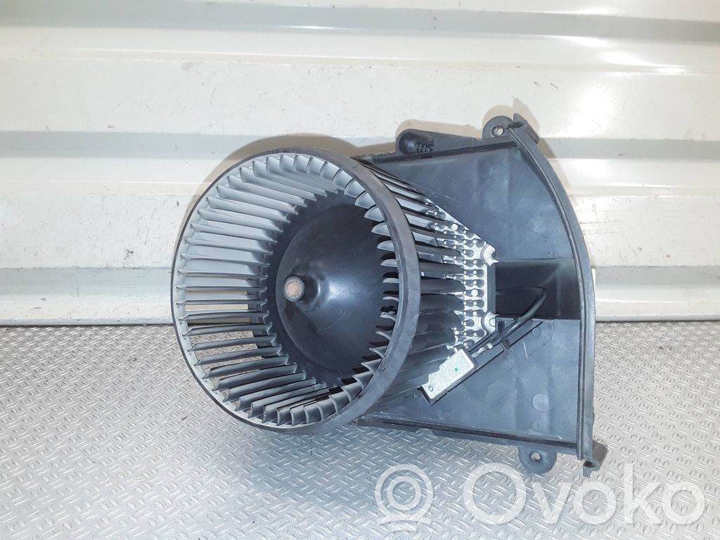 Peugeot 807 Mazā radiatora ventilators 