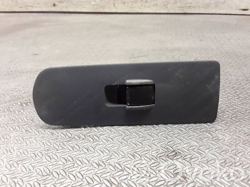 Mitsubishi Colt Electric window control switch 