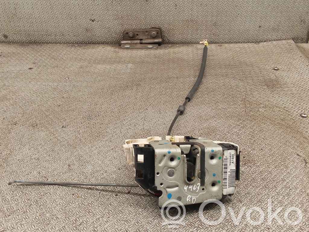 Chrysler Sebring (JS) Front door lock 