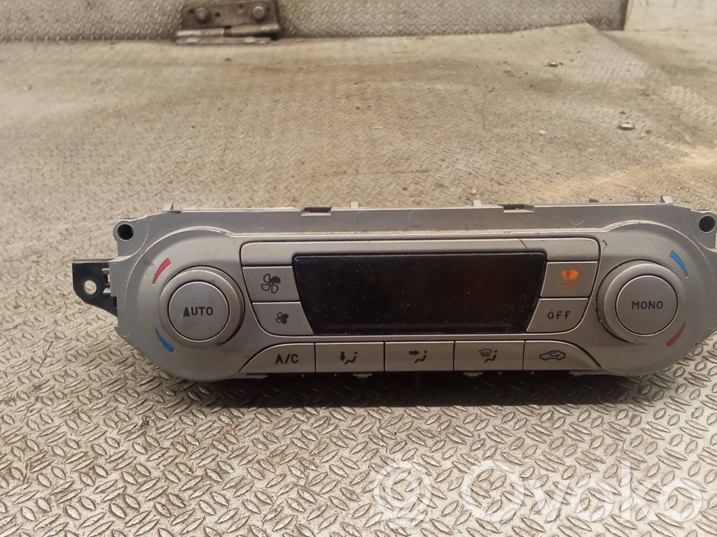 Ford Focus Climate control unit 