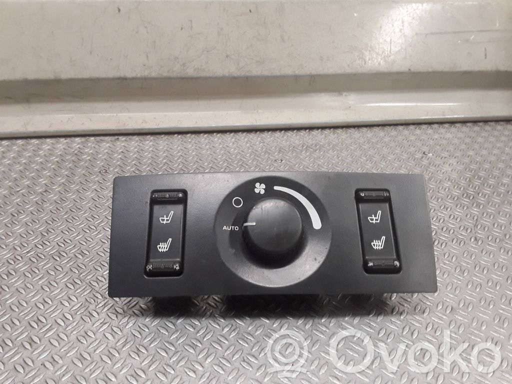 Climate control unit   0UB52TRMAC