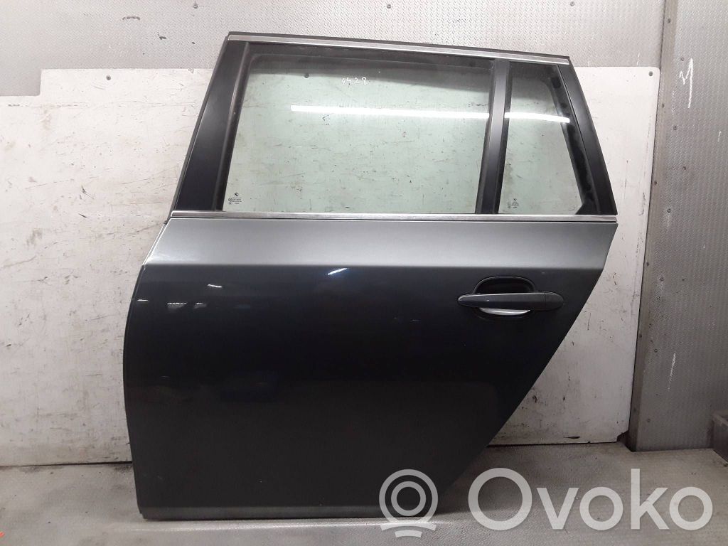 Rear door
