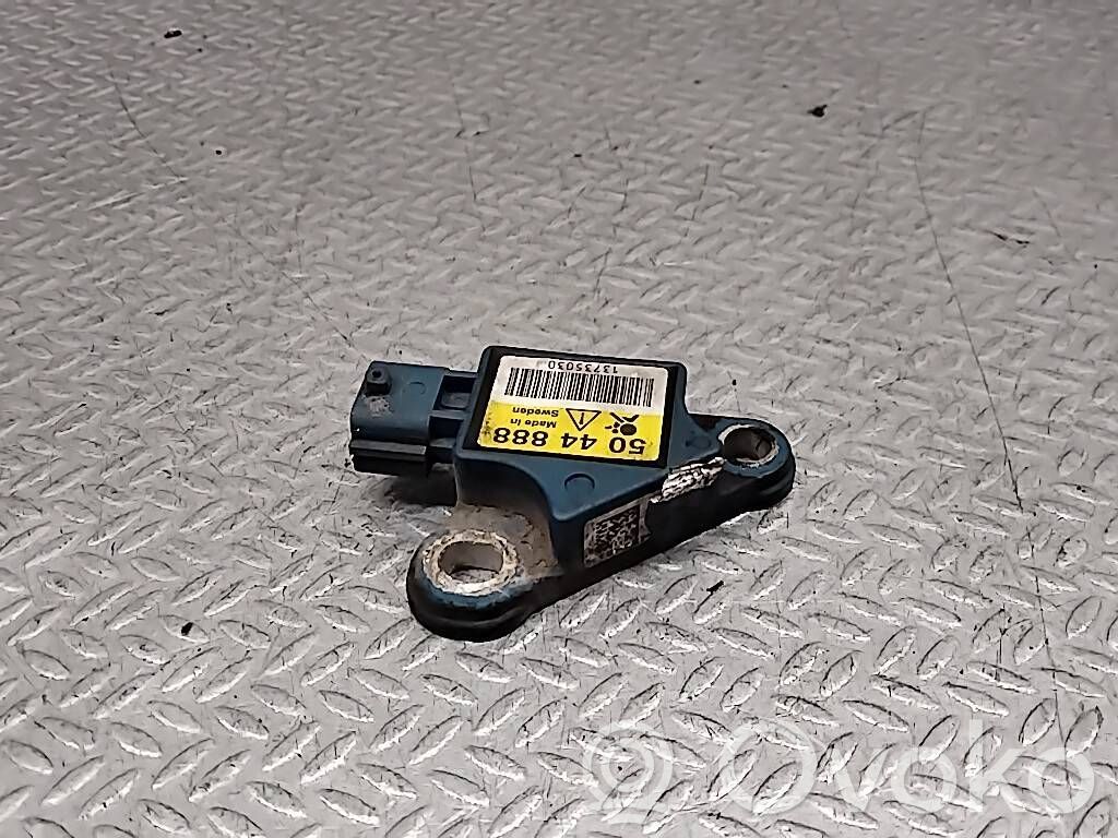 Saab 9-5 Airbag deployment crash/impact sensor 