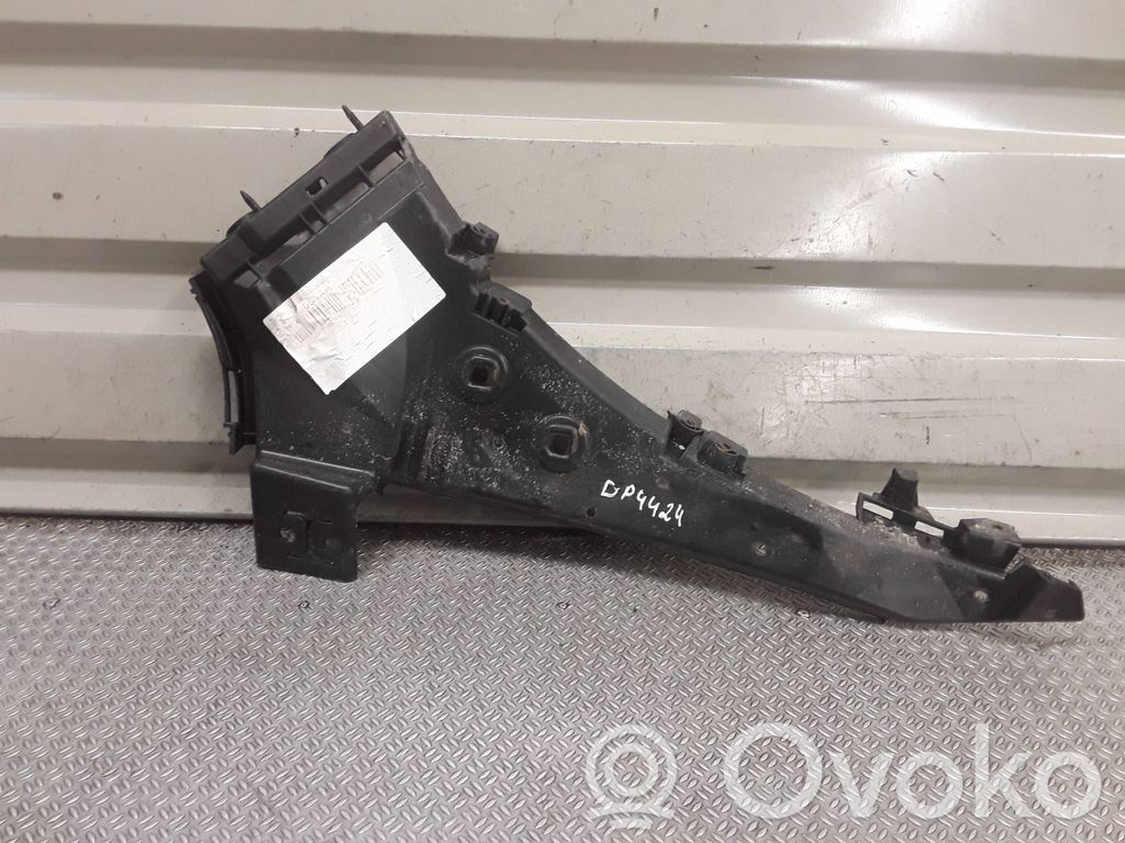 Audi Q7 4L Front bumper mounting bracket 