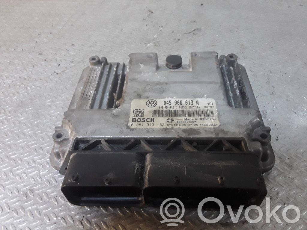 Engine control unit/module   05906013A,0281013182