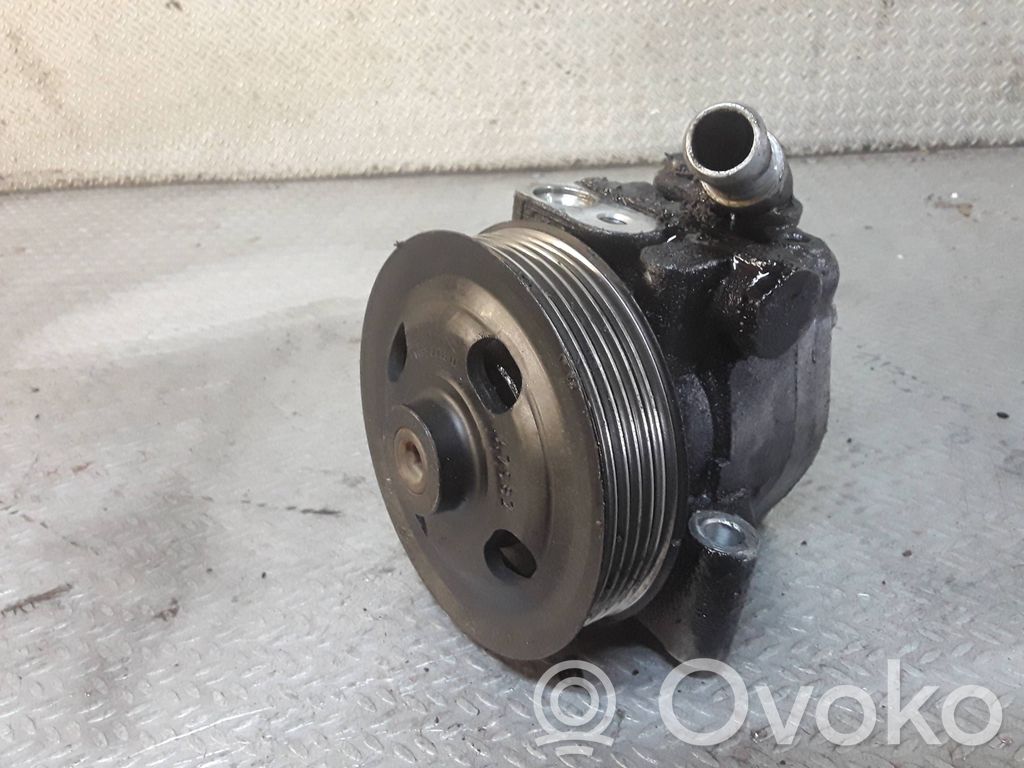 Power steering pump   6G913A696AE