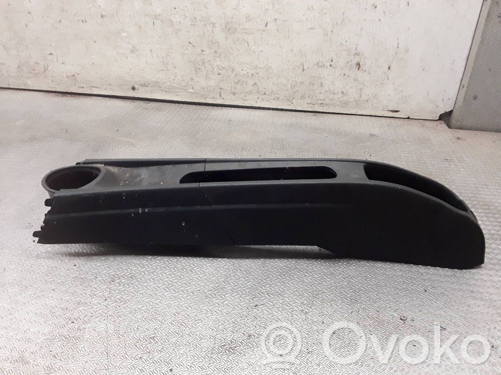 Ford Ka Centrālā konsole 