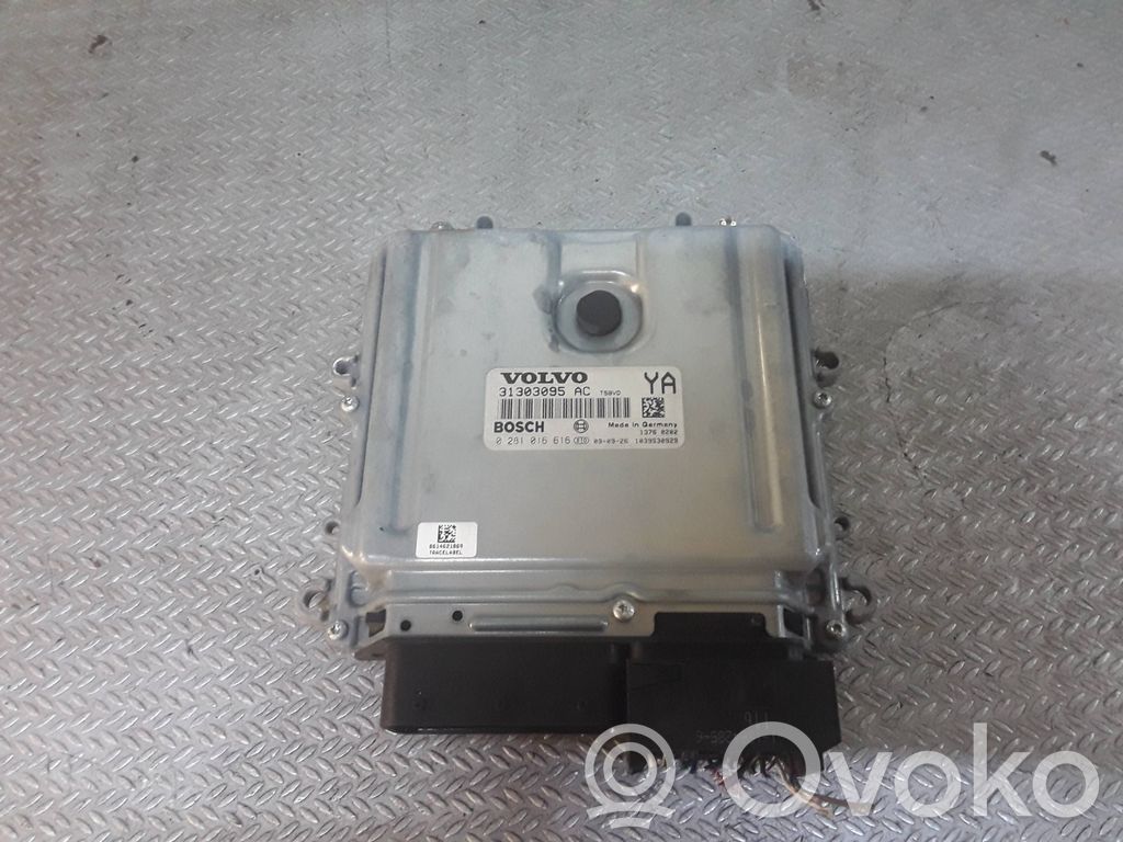 Volvo V70 Engine control unit/module 