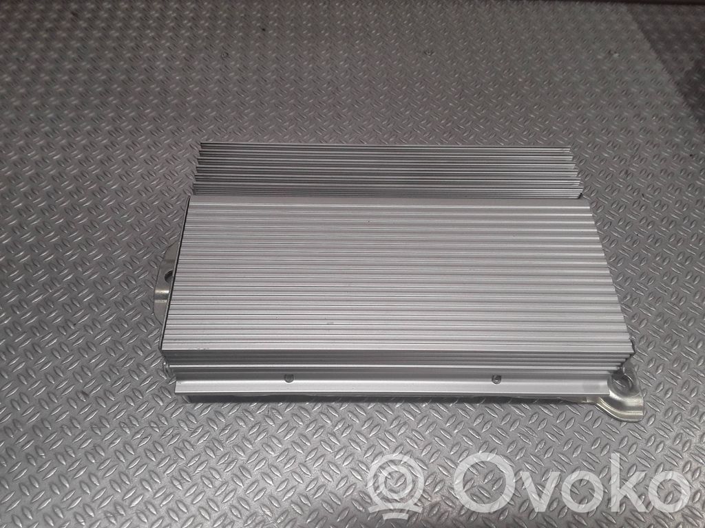 Dodge Nitro Sound amplifier 