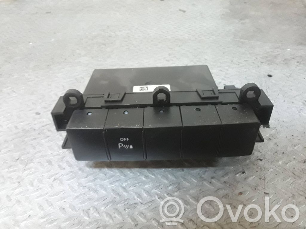 Interruptor del sensor de aparcamiento (PDC)   1698208210