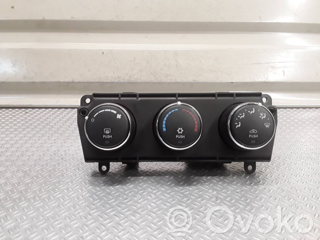 Dodge Nitro Climate control unit 