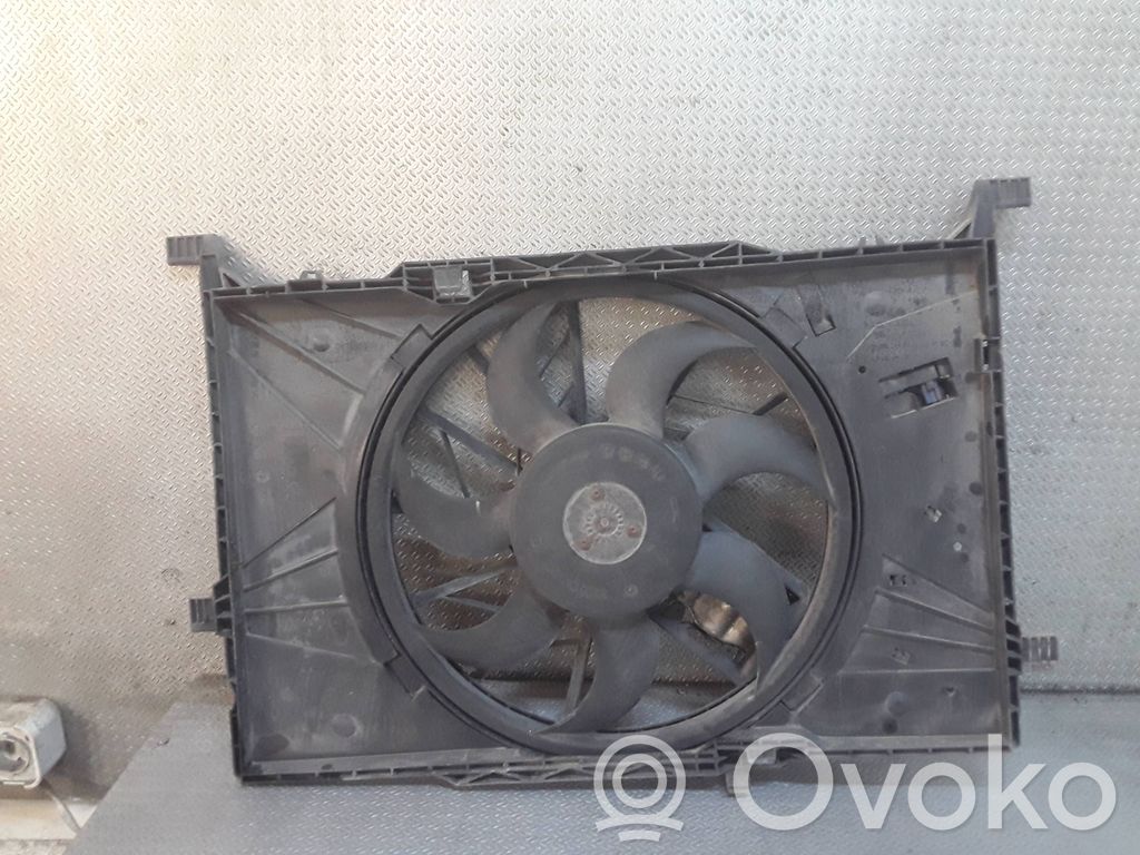 Mercedes-Benz B W245 Elektryczny wentylator chłodnicy 