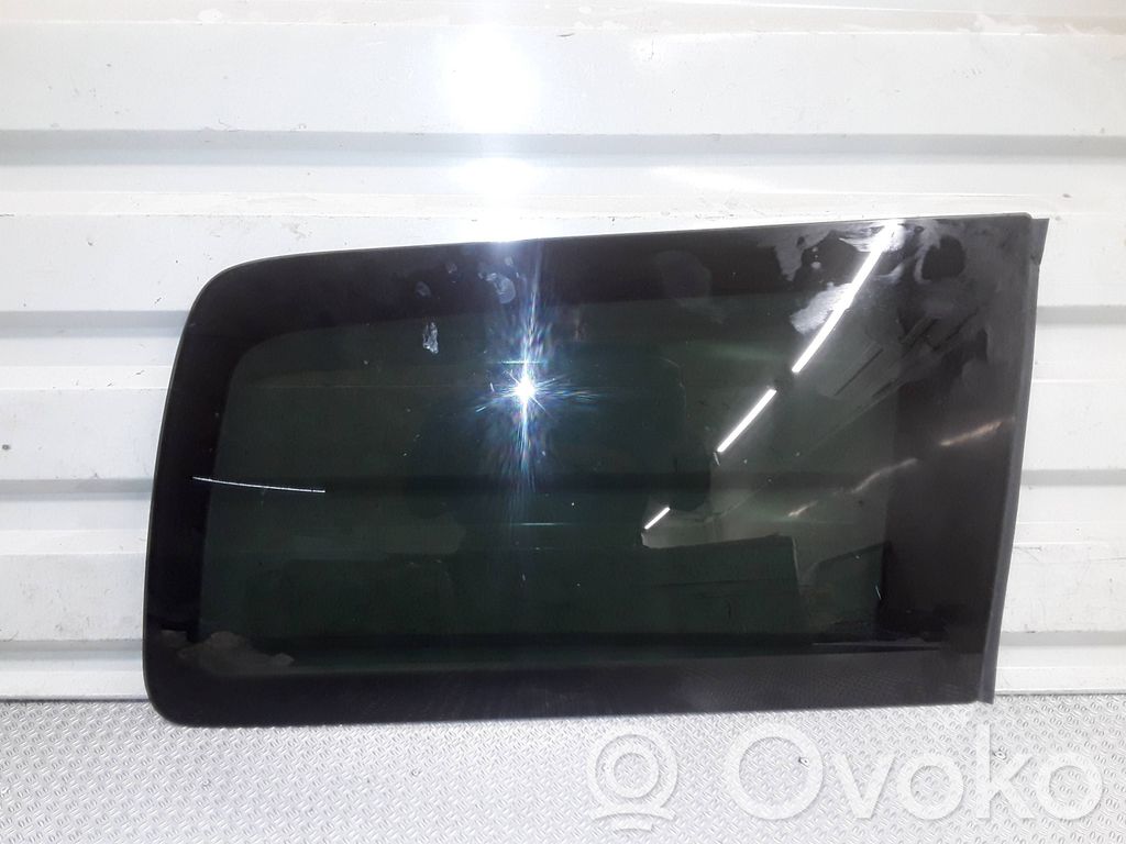 Vidrio lateral trasero