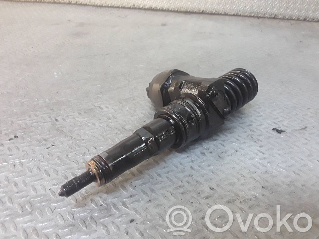Fuel injector   0414720034,045130073AA