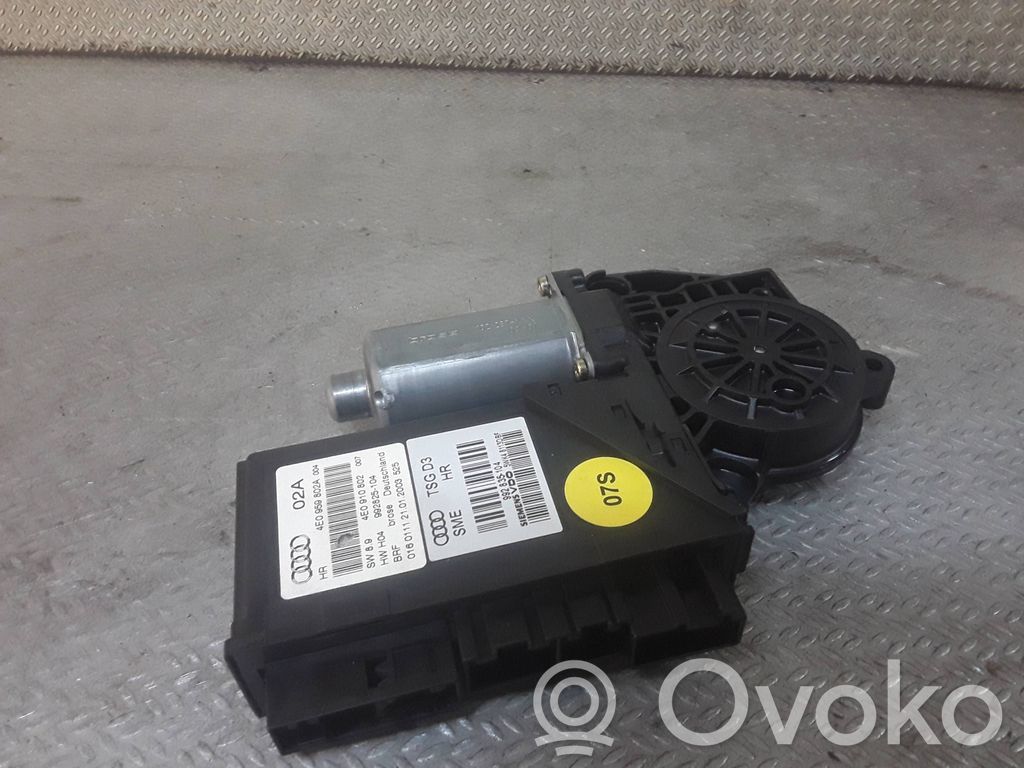 Aizmugurē loga pacēlāja motoriņš   4E0959802A