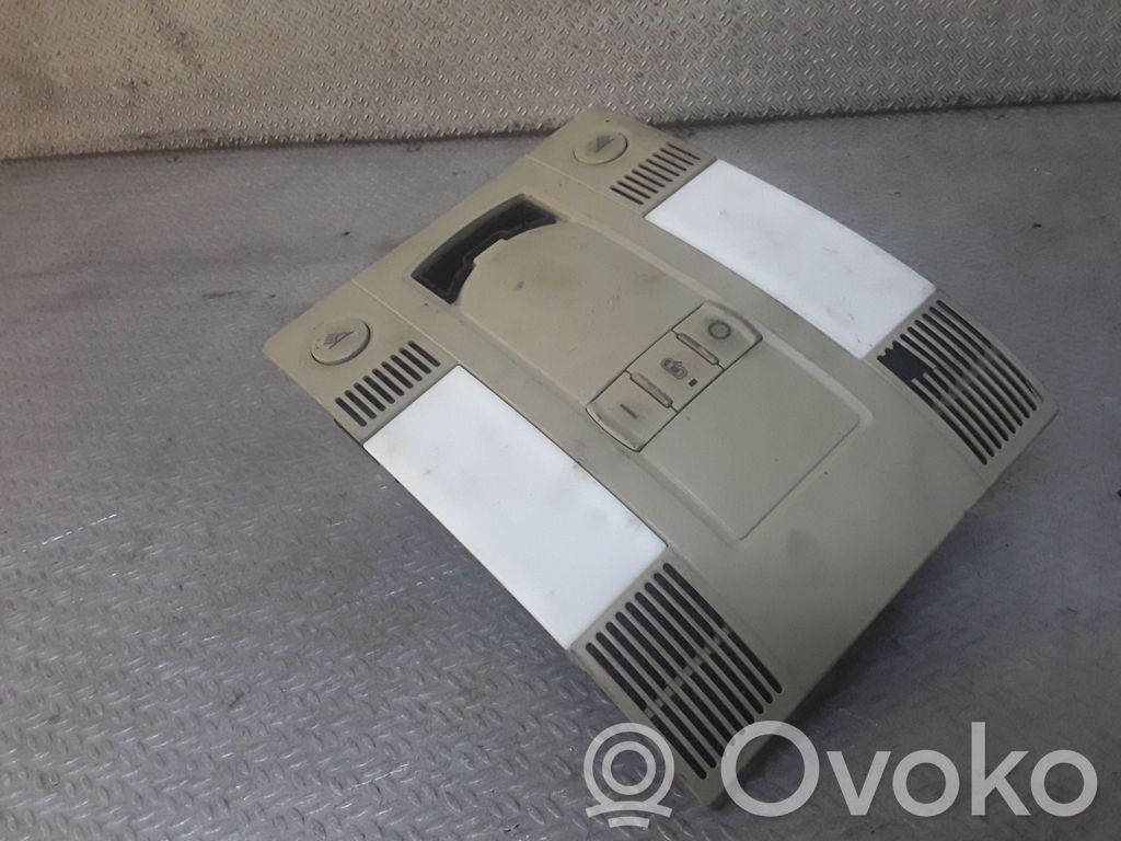 Audi A8 S8 D3 4E Front seat light 