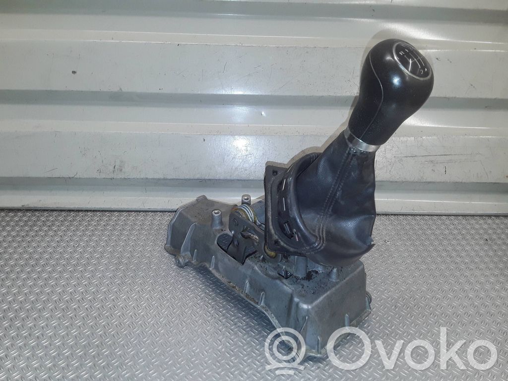 Audi A2 Gear shifter/selector 