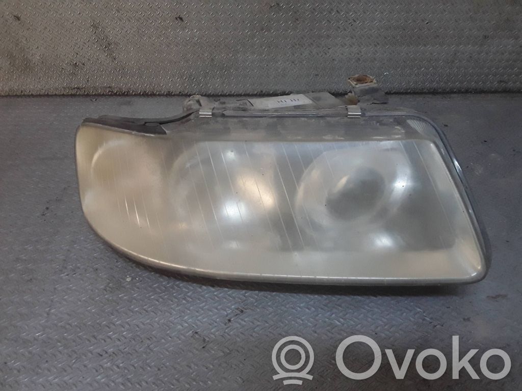 Phare frontale   20A117