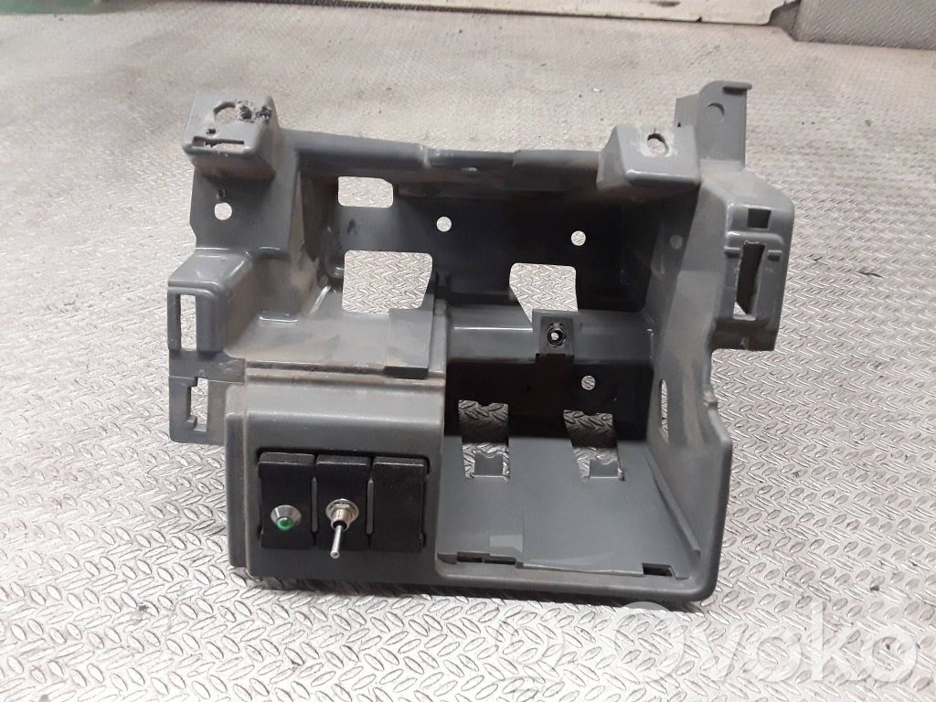 Iveco Daily 35.8 - 9 Otras partes del panel de instrumentos 