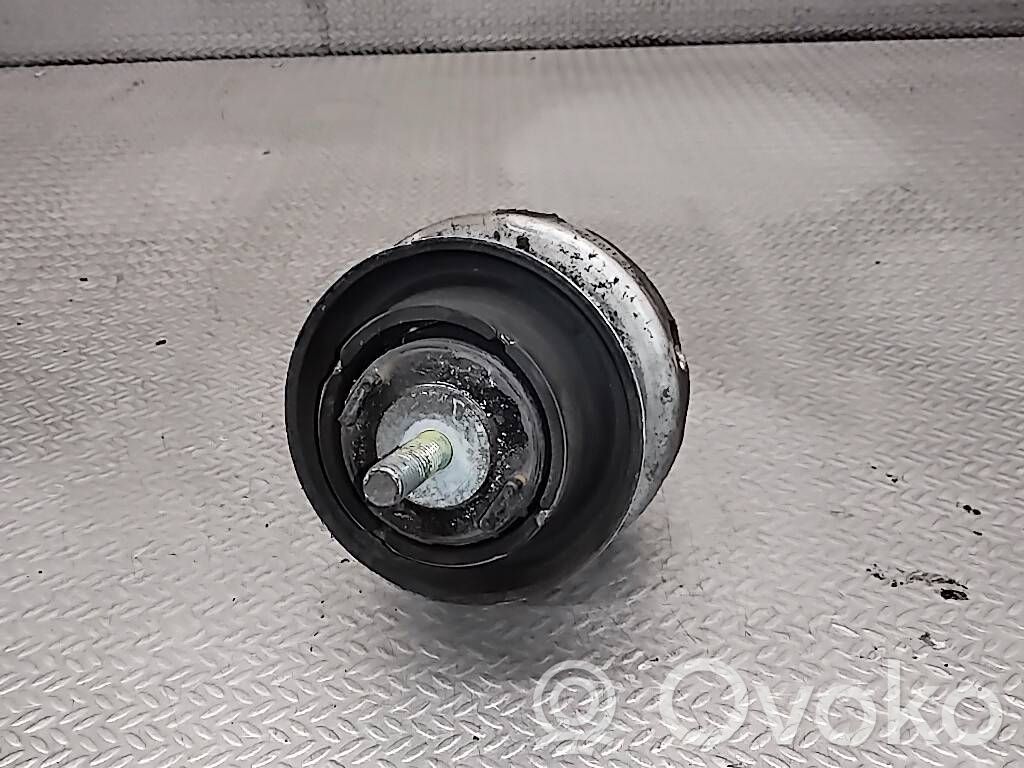 Audi A6 S6 C6 4F Engine mount bracket 
