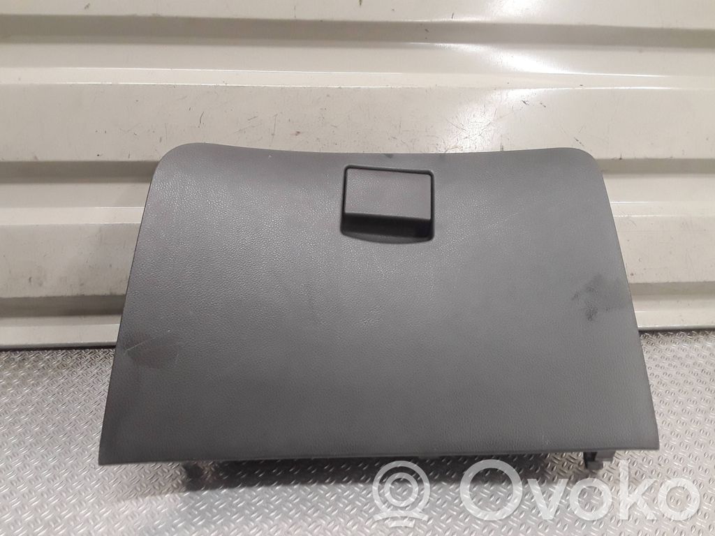 Chevrolet Spark Glove box 