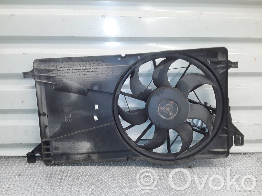Ford C-MAX I Elektrisks radiatoru ventilators 