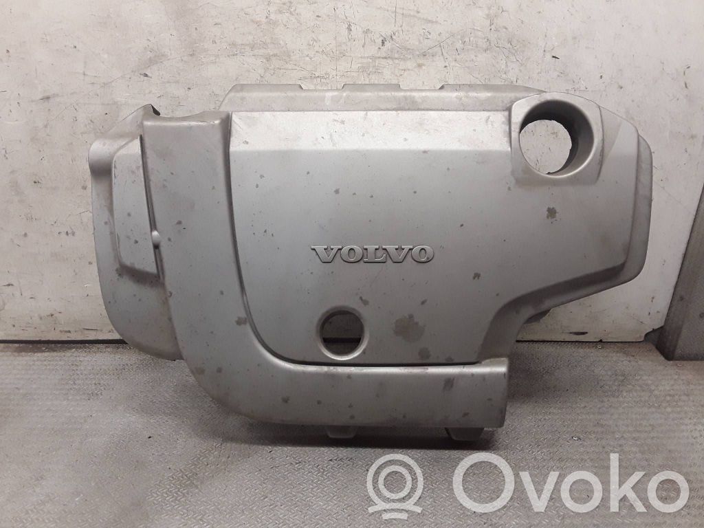 Couvercle cache moteur