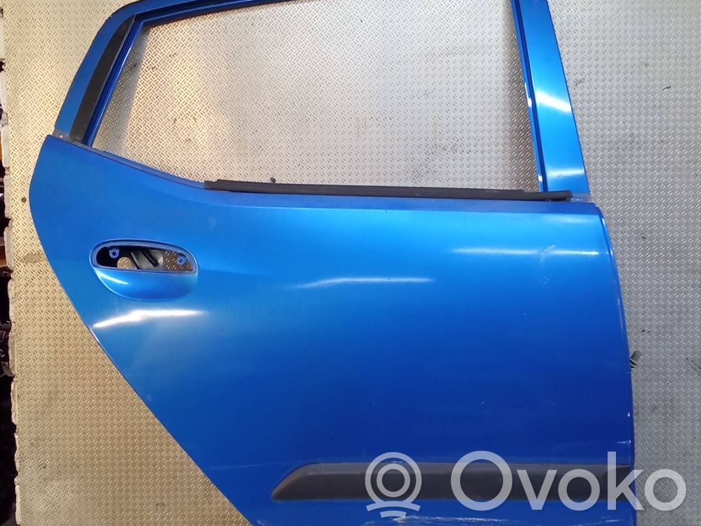 Rear door