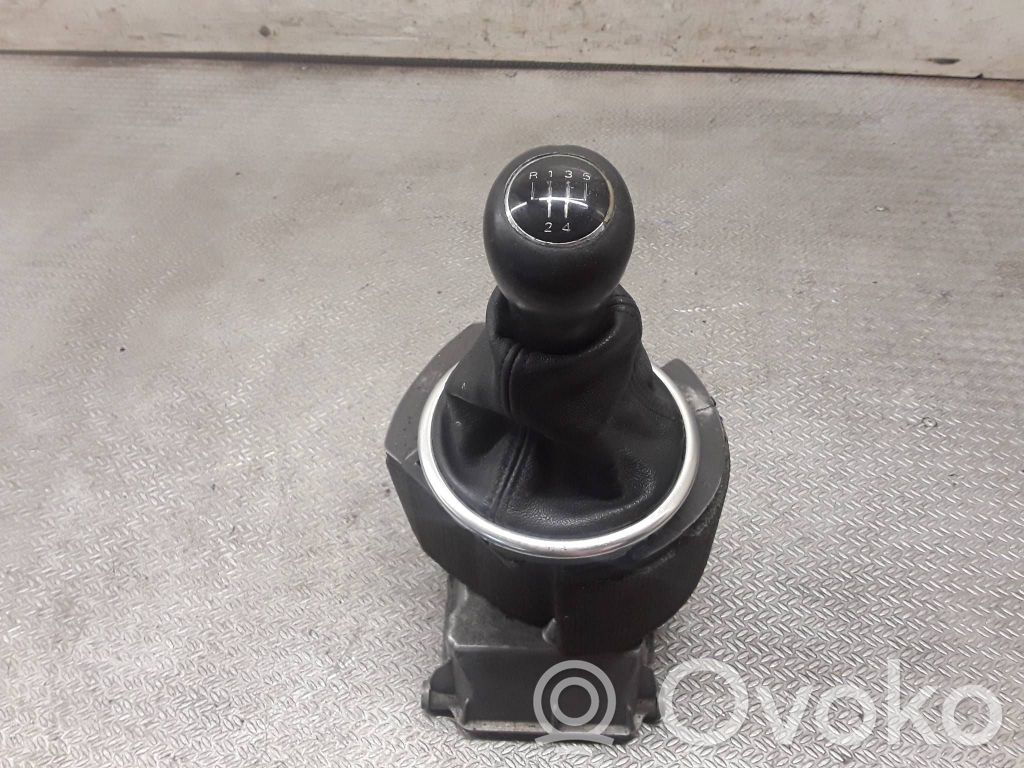 Audi A2 Gear shifter/selector 