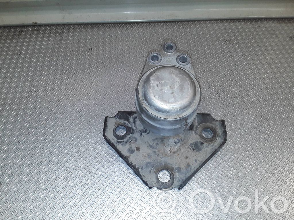 Ford Fusion Engine mount bracket 