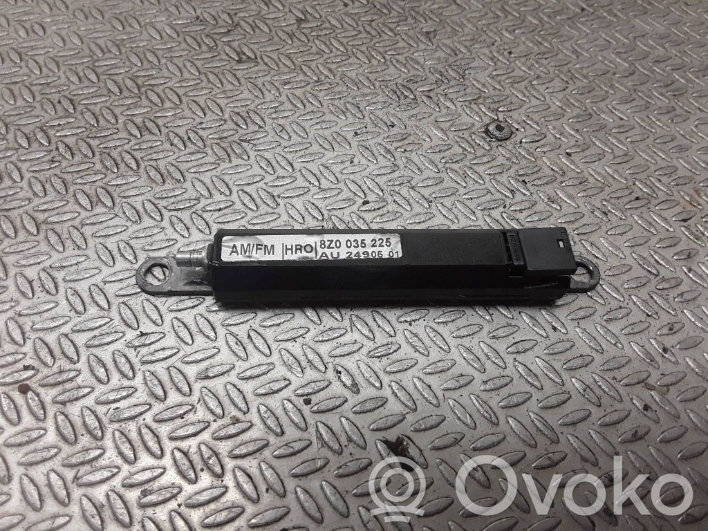 Aerial antenna amplifier   8Z0035225