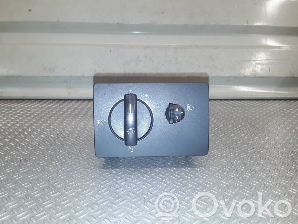 Ford Fusion Light switch 